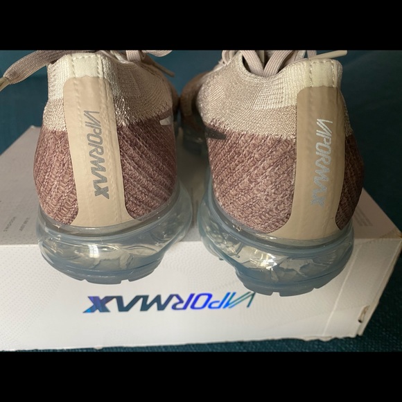 Women’s Nike air VaporMax flyknit - Picture 6 of 6